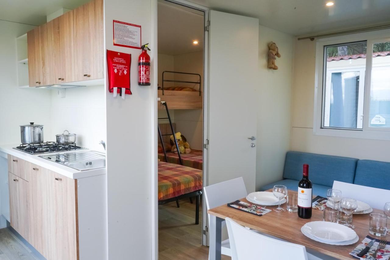 Camping Village Mareblu 마리나디세시나 외부 사진