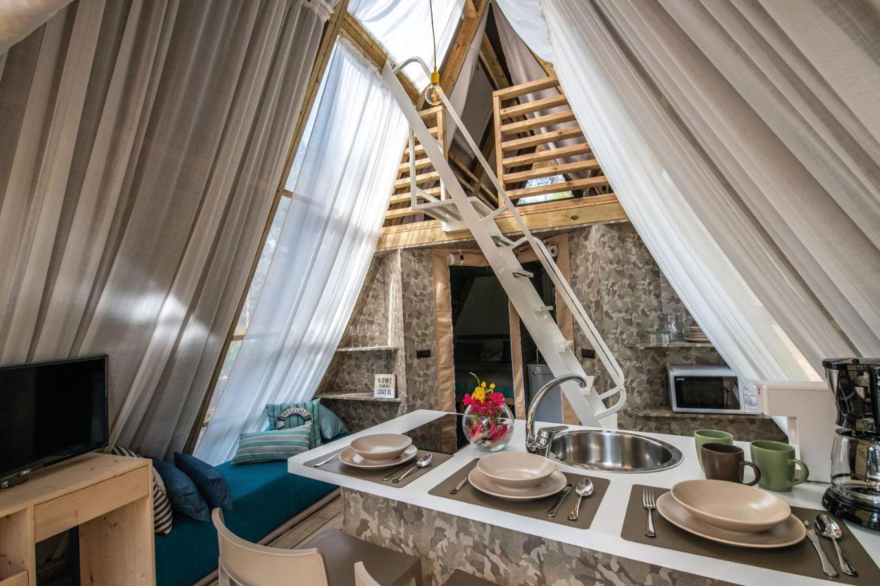 Camping Village Mareblu 마리나디세시나 외부 사진